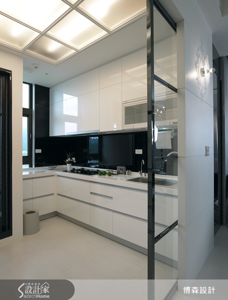 當居家空間不夠大時,又很想要有很多隱密空間,其實可